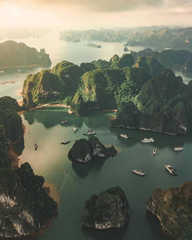 top 92+ Pictures what makes up the pillars of halong bay Sharp