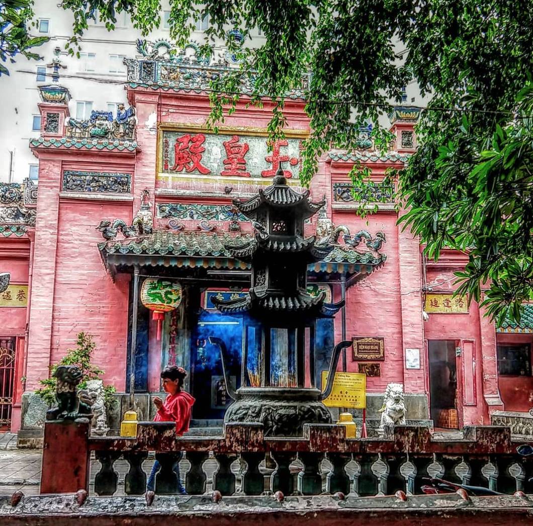 Visit the Jade Emperor Pagoda in Ho Chi Minh City Guidebook Vietnam Guidebook Vietnam Visit the Jade Emperor Pagoda in Ho Chi Minh City Guidebook Vietnam Guidebook Vietnam